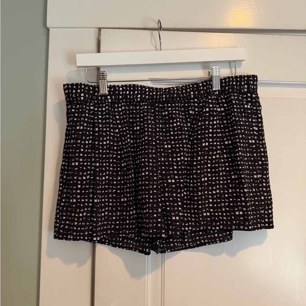 Joie High Waist Black and White Patterned Shorts